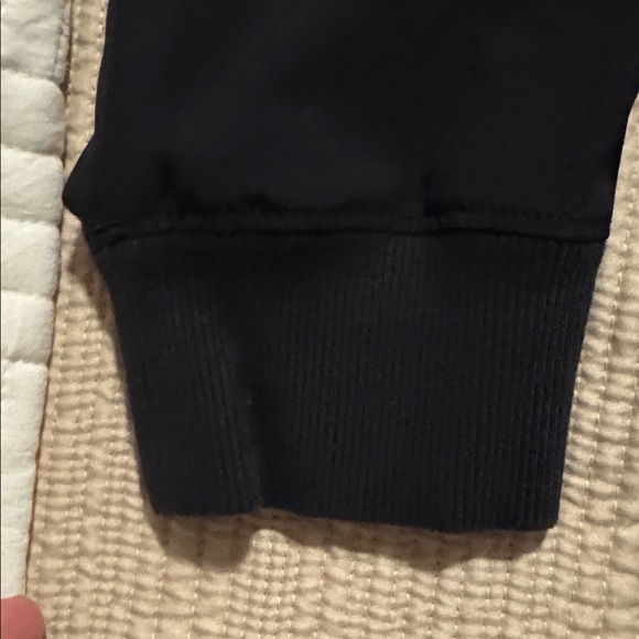 Under Armour Women's Black Windbreaker Jacket - Picture 4 of 9